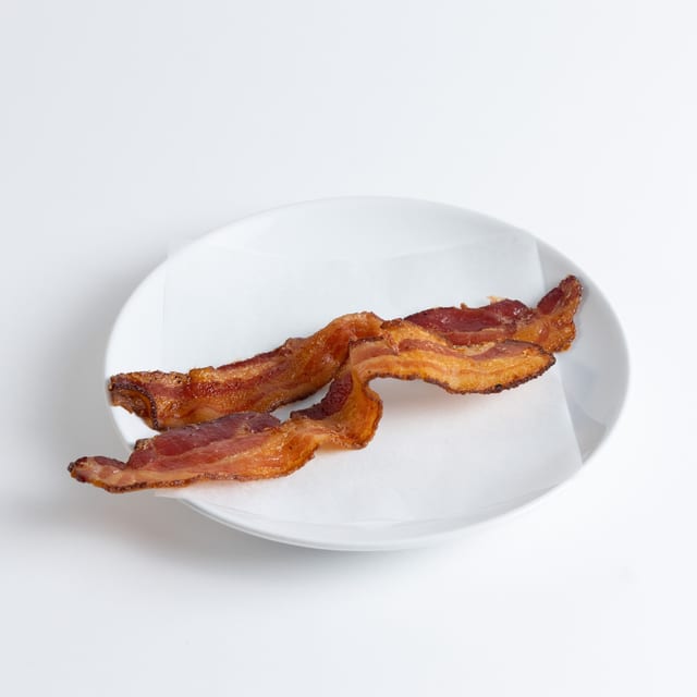 4 pieces of Bacon.